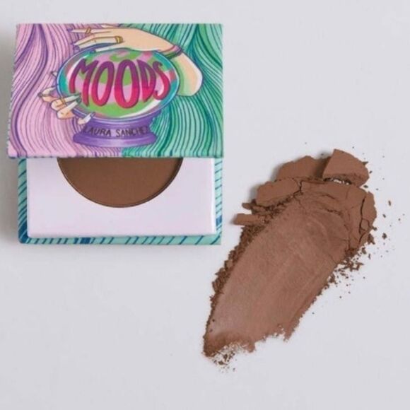 Luxie 5 piece eyeconic brush set with brush cleaner and moods pigment - Picture 2 of 11